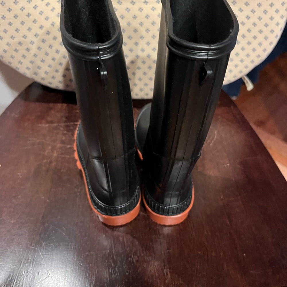 Kids rain boots size 12